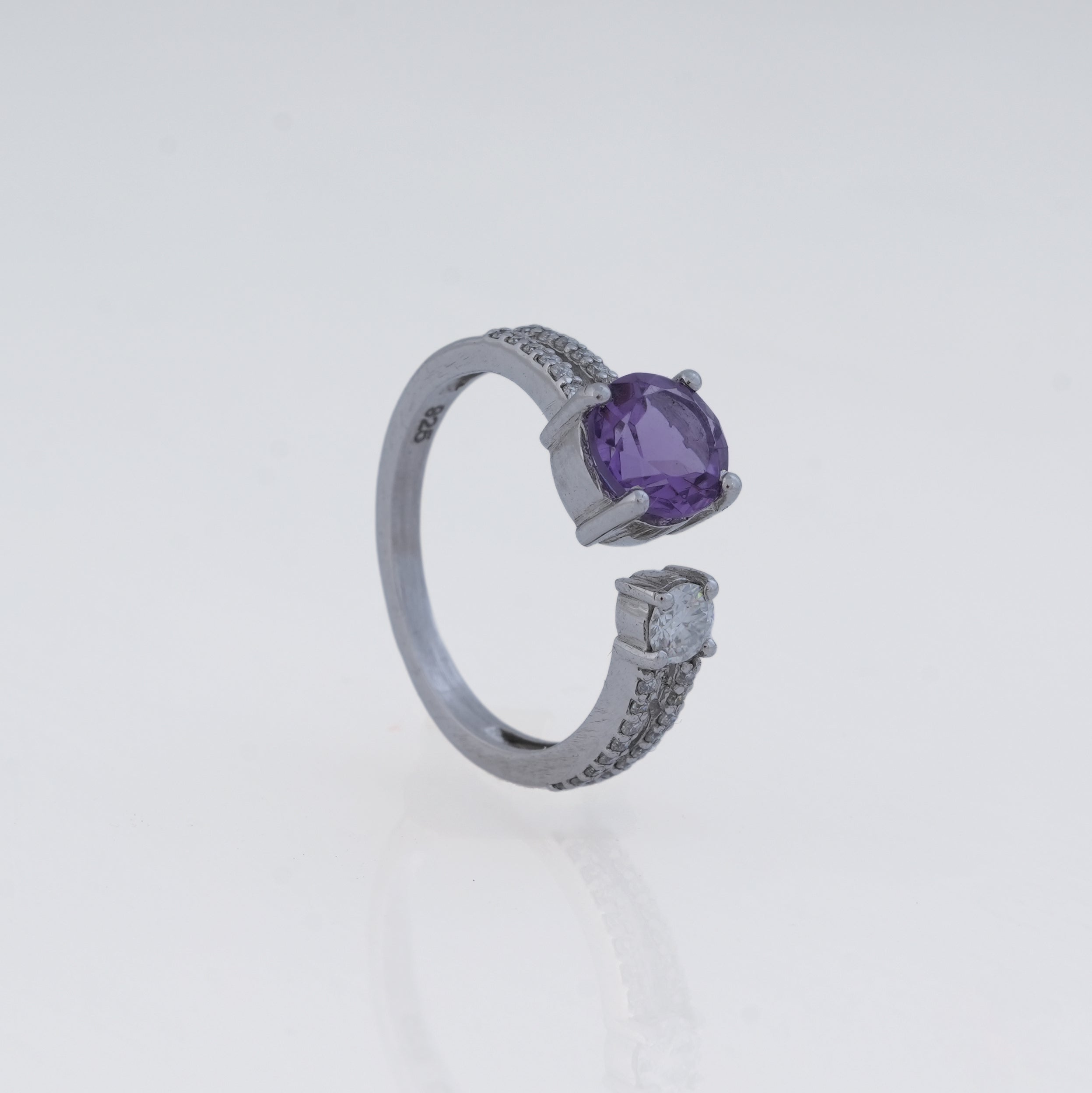 Amethyst & Moissanite Ring in 925 Silver, Peace & Spirituality