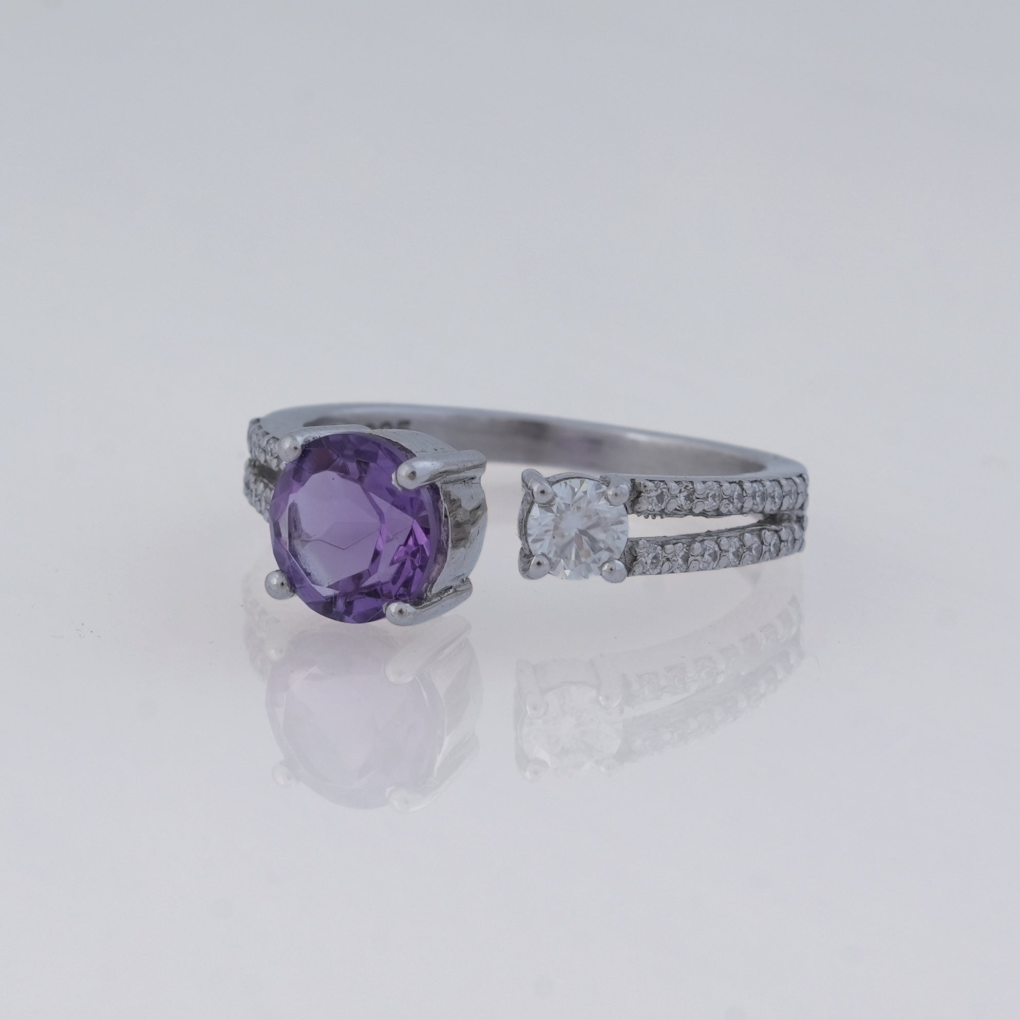 Amethyst & Moissanite Ring in 925 Silver, Peace & Spirituality