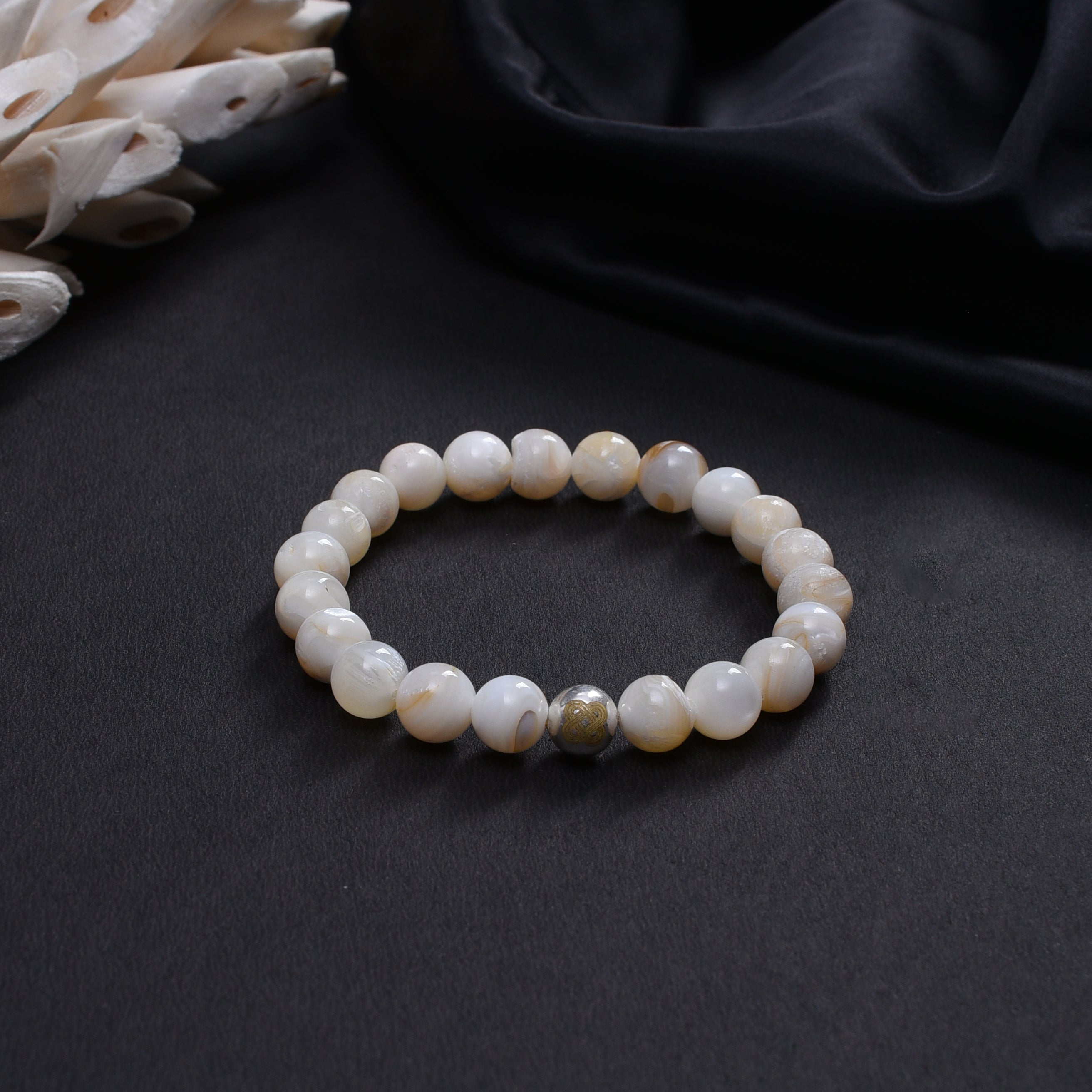 MOTHER OF PEARL BRACELET