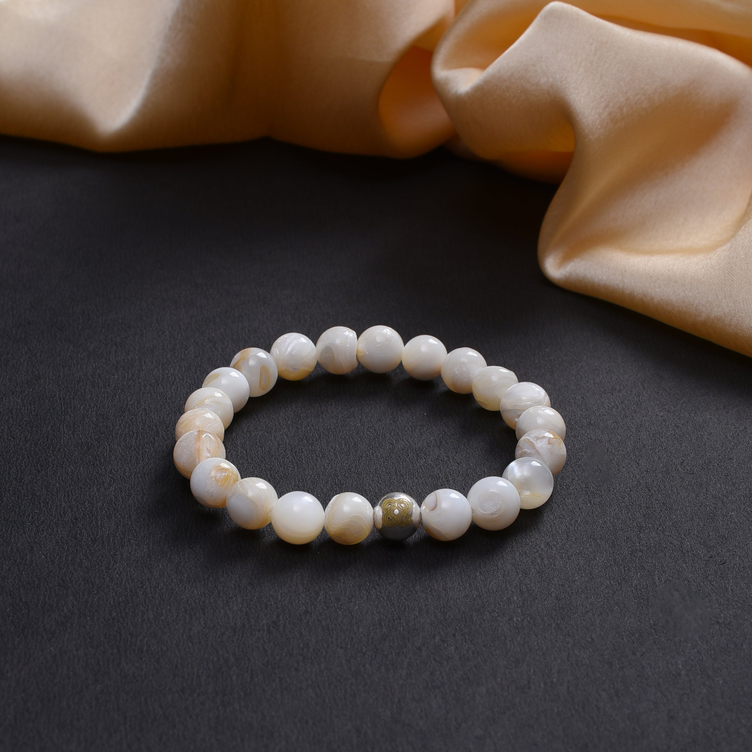 MOTHER OF PEARL BRACELET