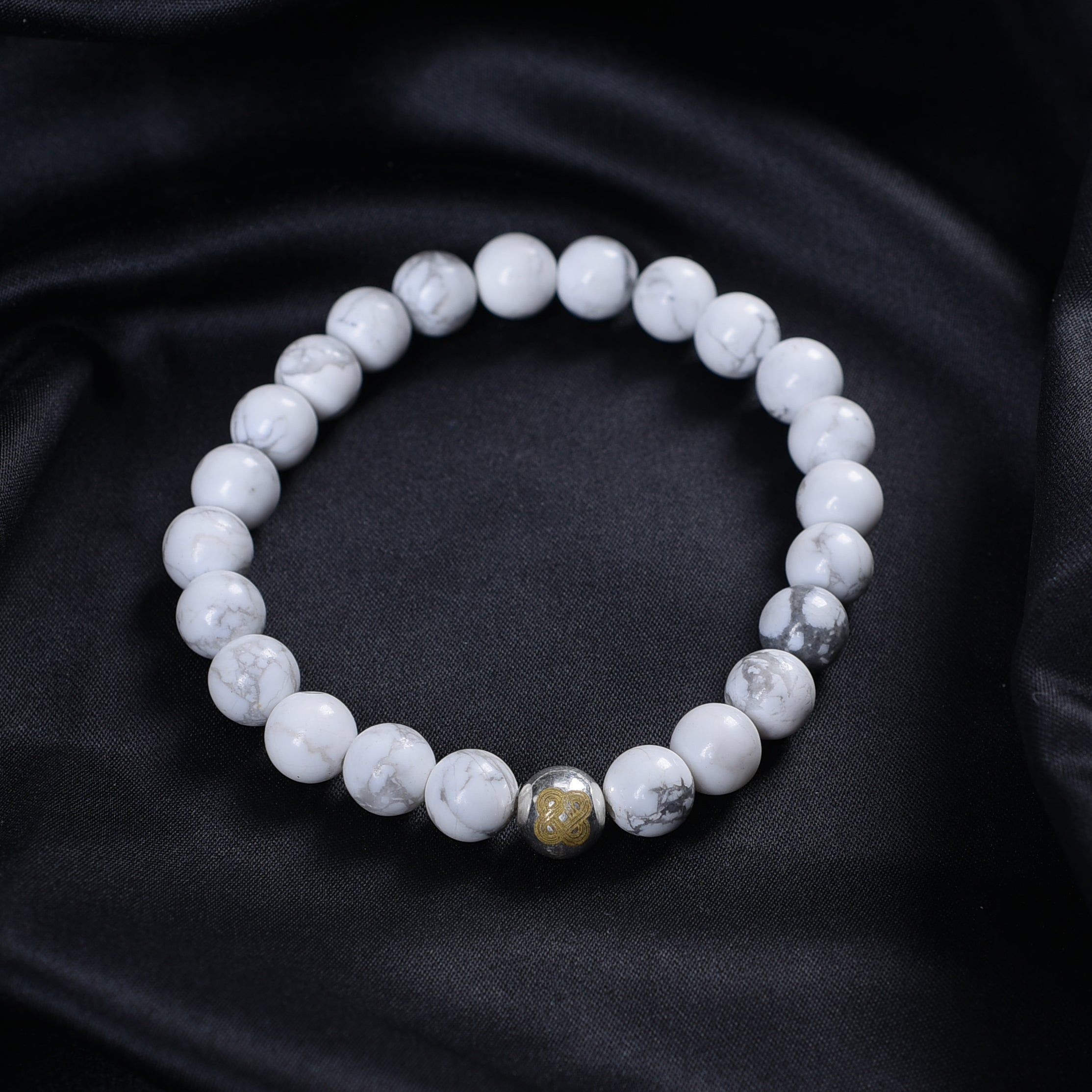 HOWLITE BRACELET