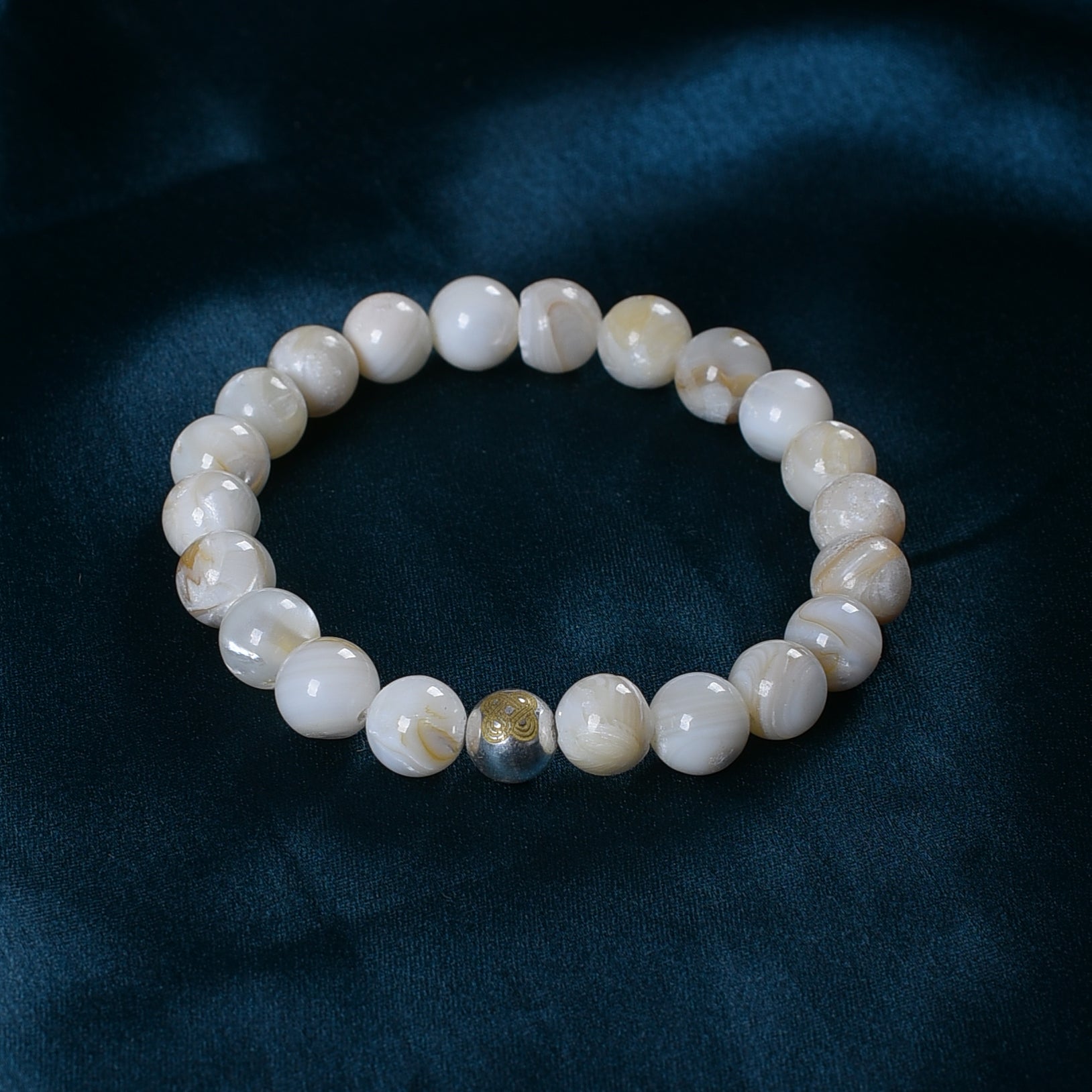 MOTHER OF PEARL BRACELET