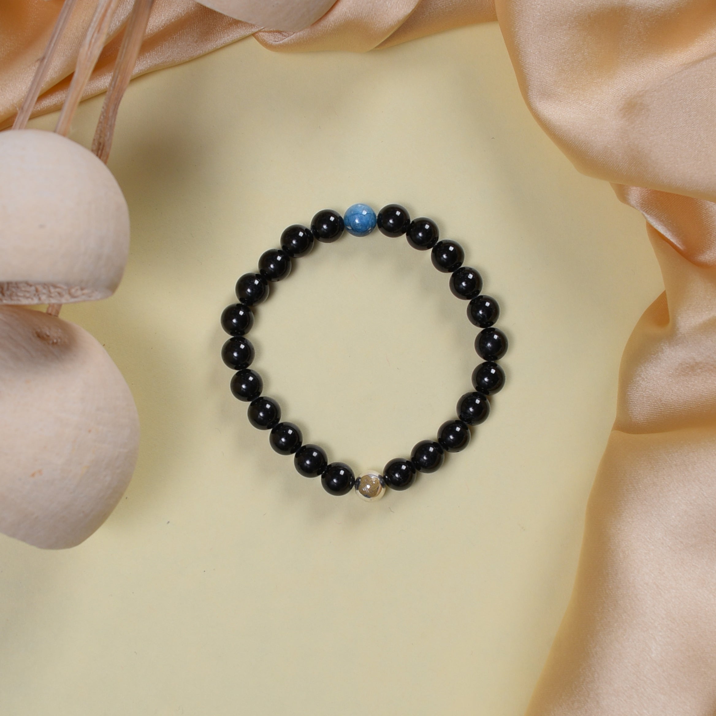 PROTECTIVE GAZE AMULET